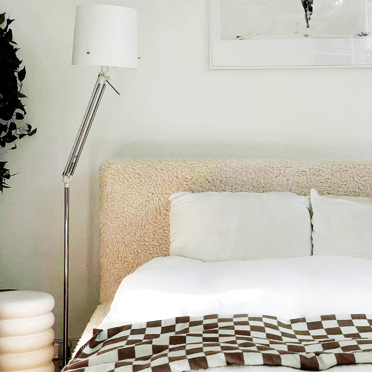 Teagan Sherpa Bed - Eternity Modern