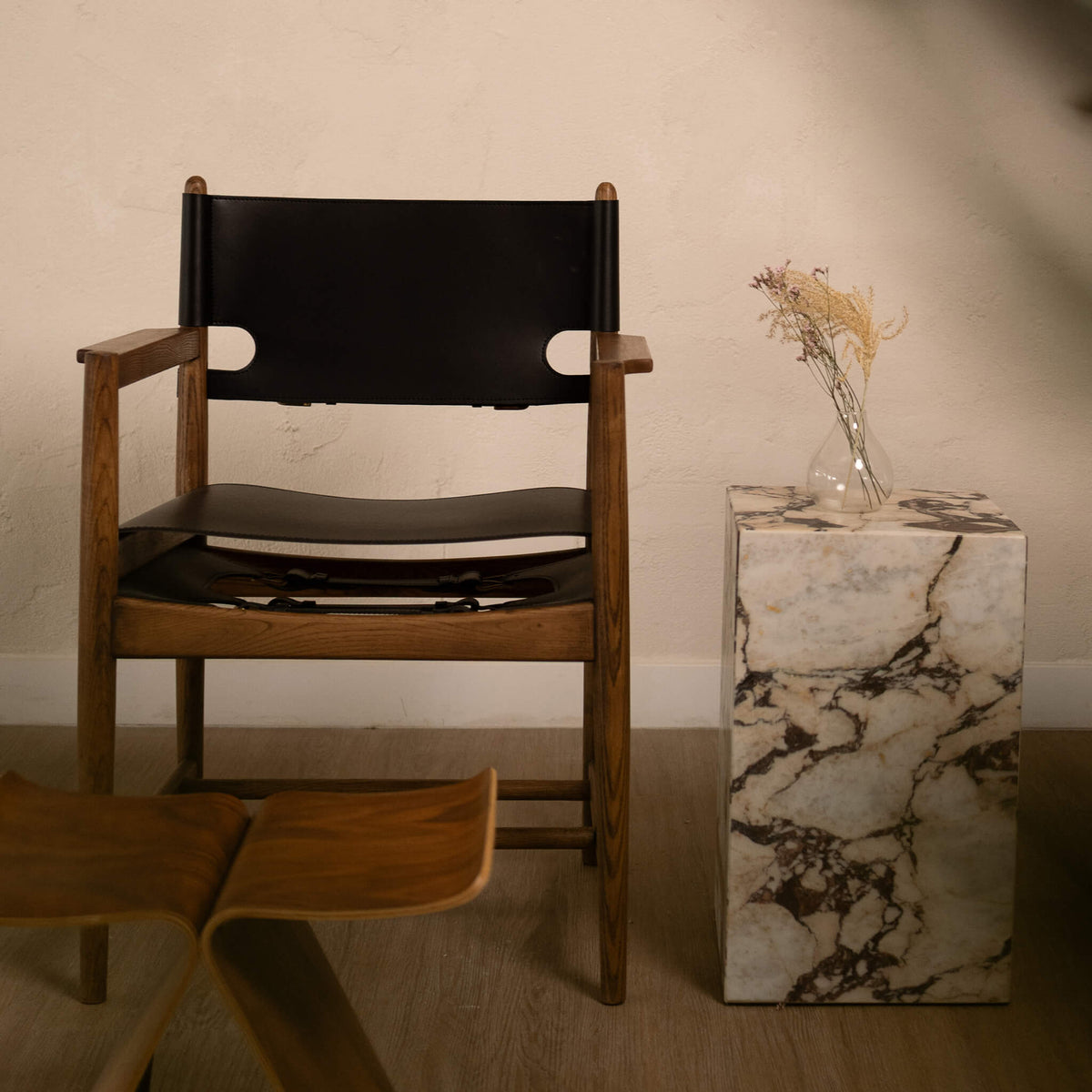 Kaia Plinth Tall End Table