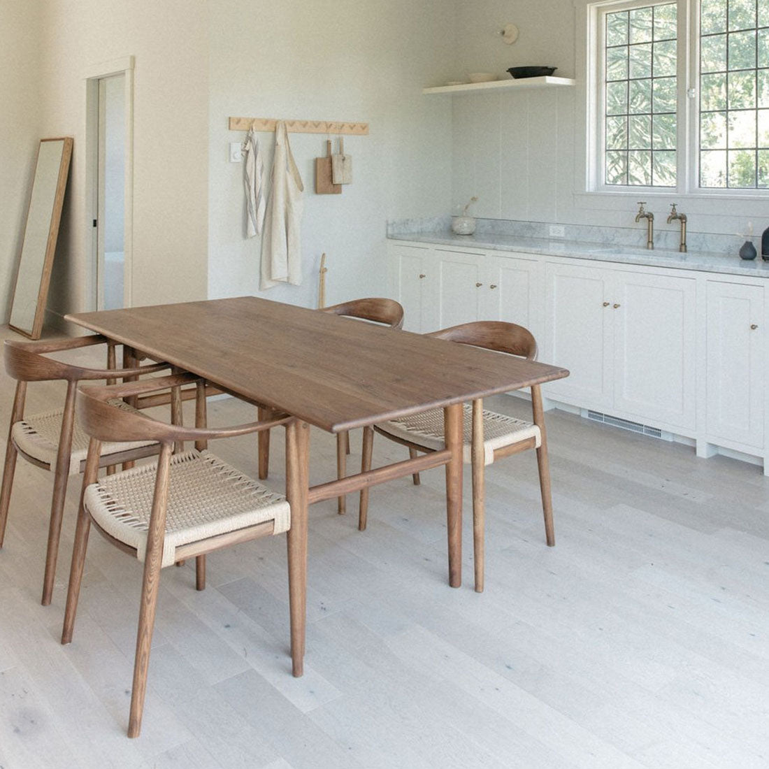 CH327 Hans Wegner Dining Table - Eternity Modern
