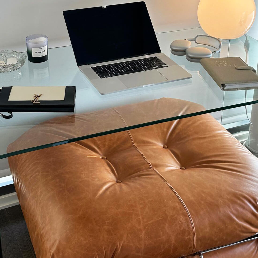 Soriana Sofa | Ottoman