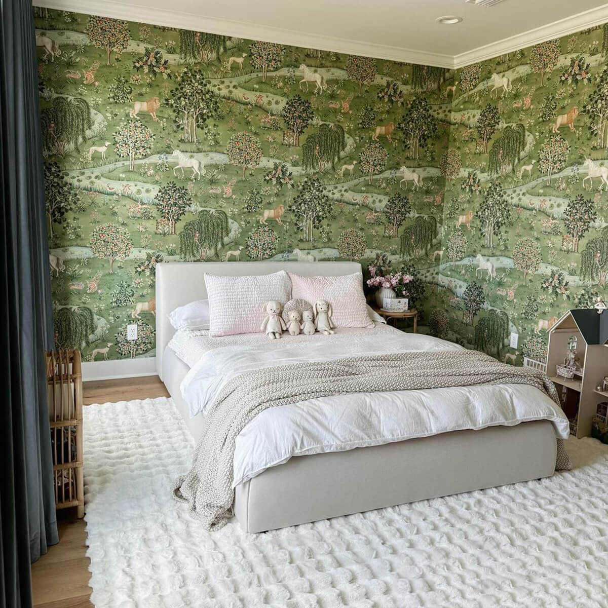Sloane Contemporary Platform Bed