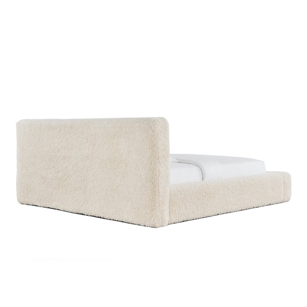Teagan Sherpa Bed